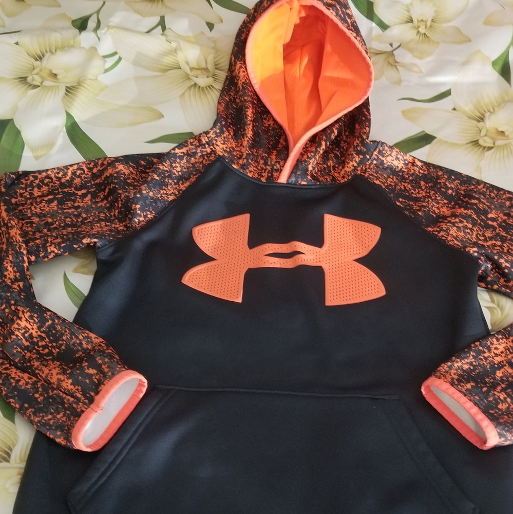 under armour Boys sweater
